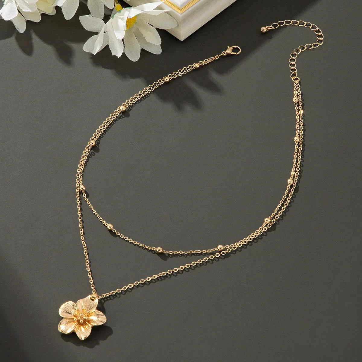 Vintage Retro Necklace with Floral Pendant