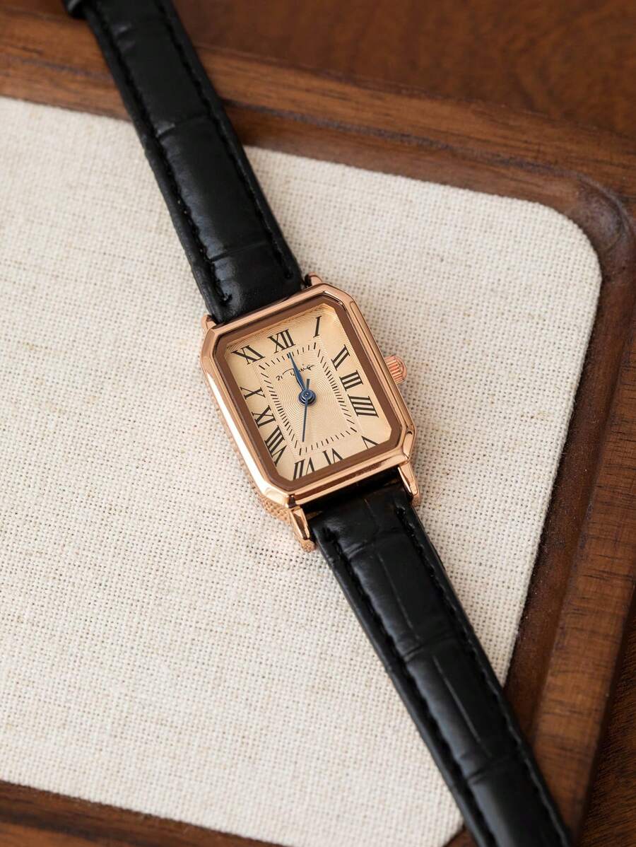 LEATHER STRAP WATCH