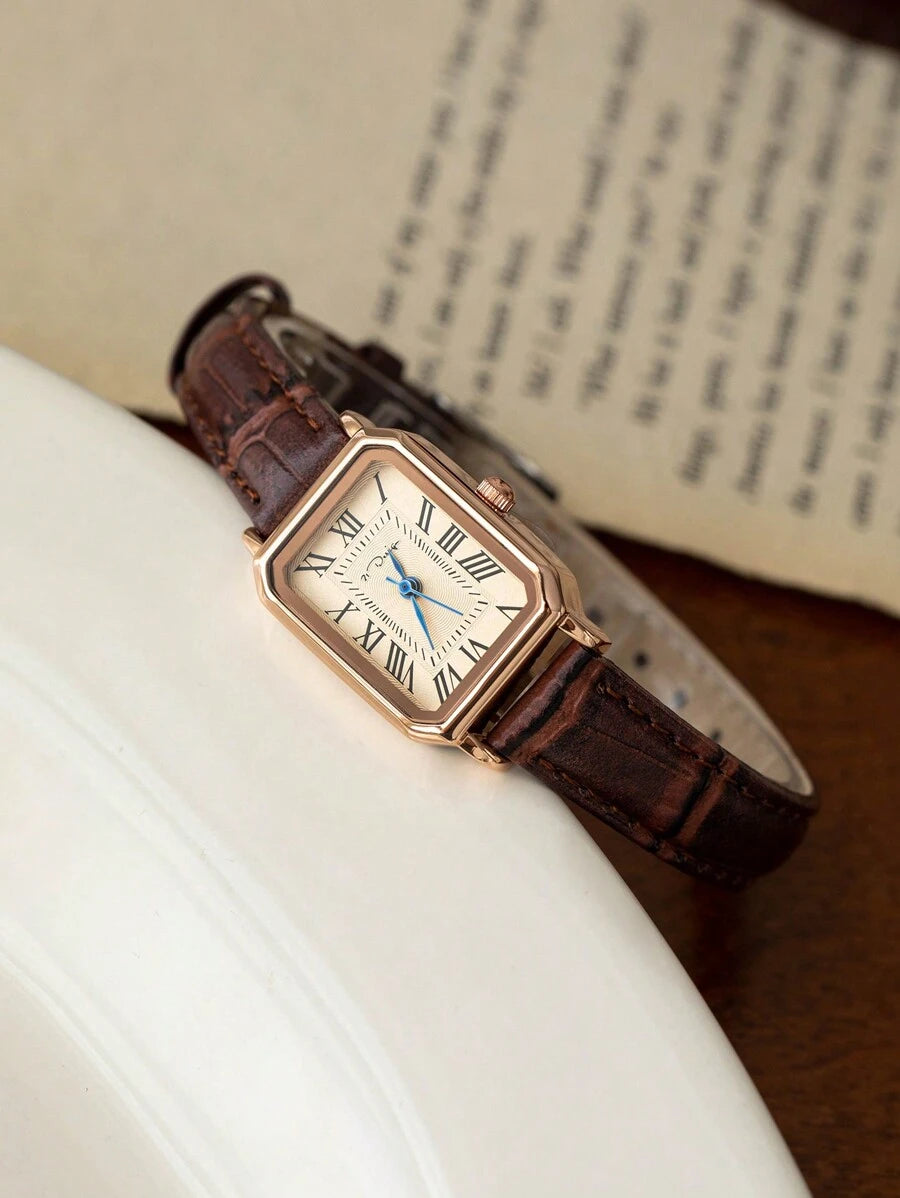 LEATHER STRAP WATCH