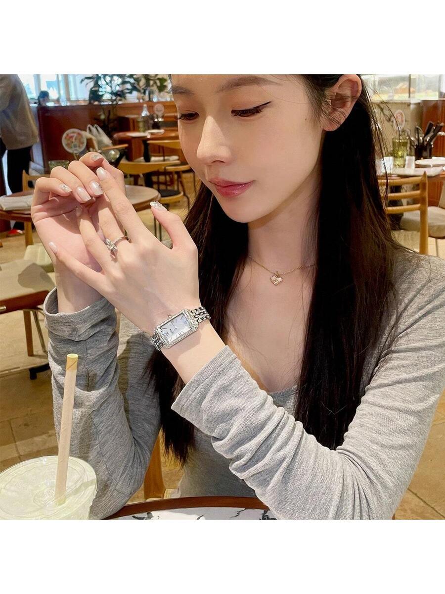 MS. DIANA WATCH