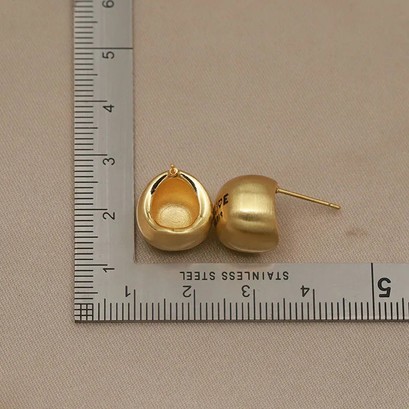 GOLD CELINE EARRING
