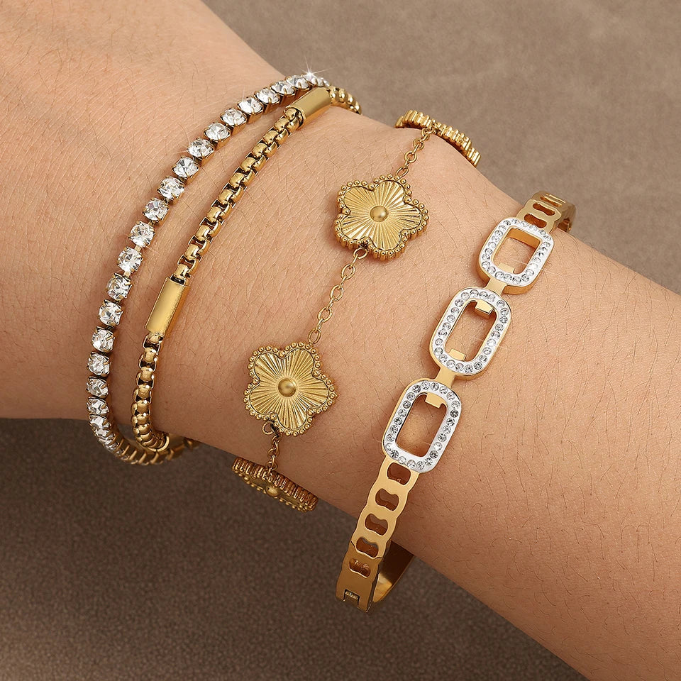 SOPHY'S BRACELETS