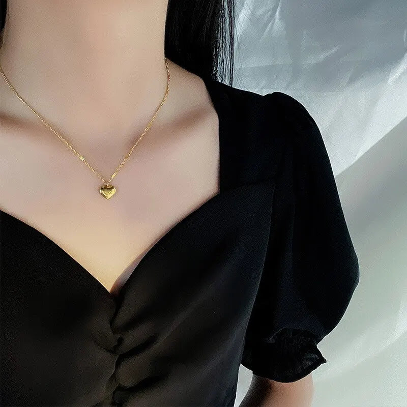 Golden Love™ Necklace – Timeless Heart, Endless Emotion