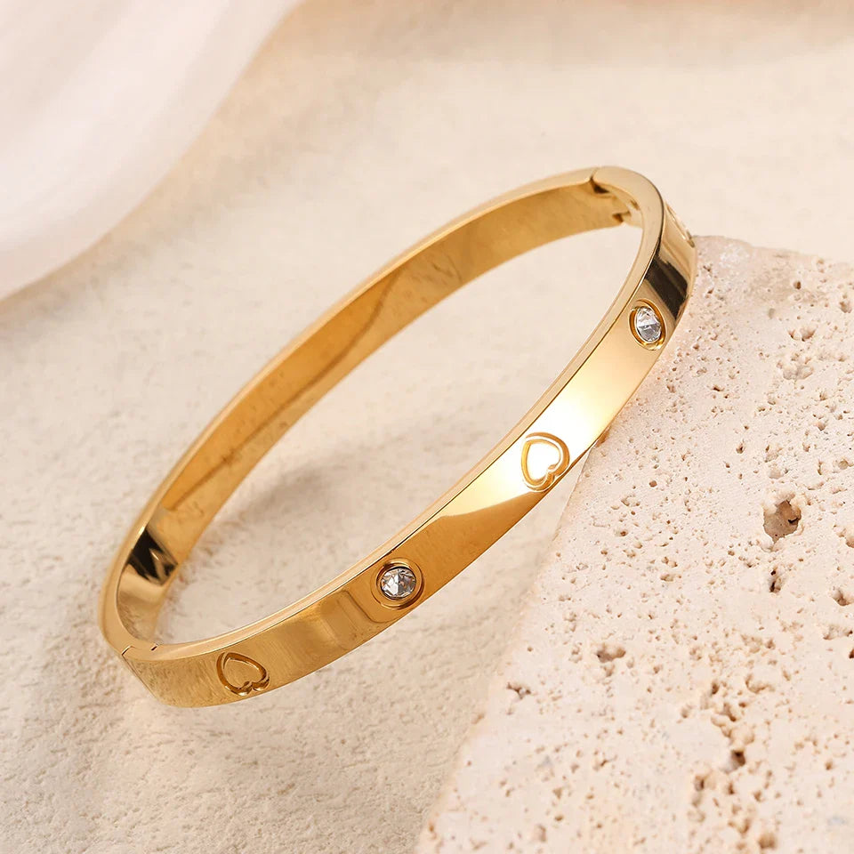 ALICE'S BRACELETS