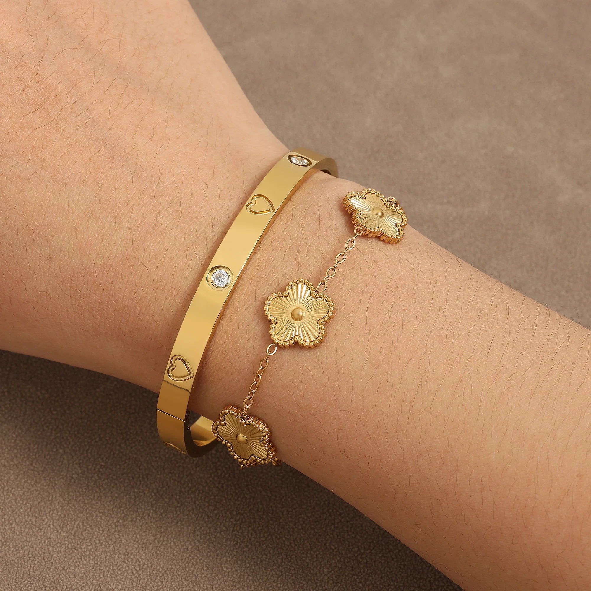 ALICE'S BRACELETS