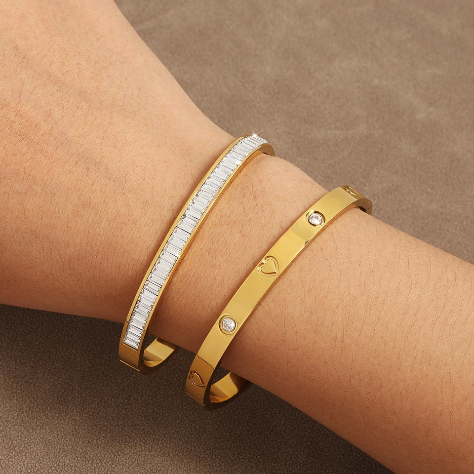 ALICE'S BRACELETS