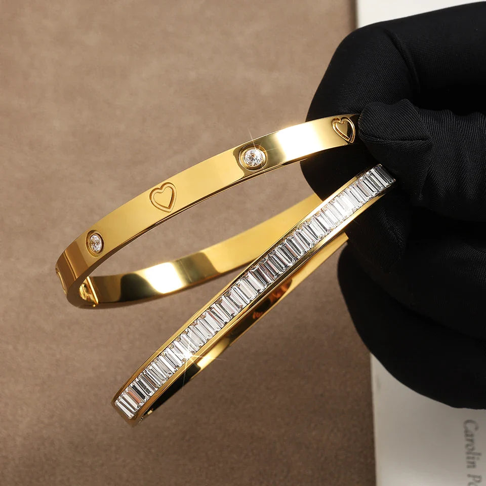 ALICE'S BRACELETS