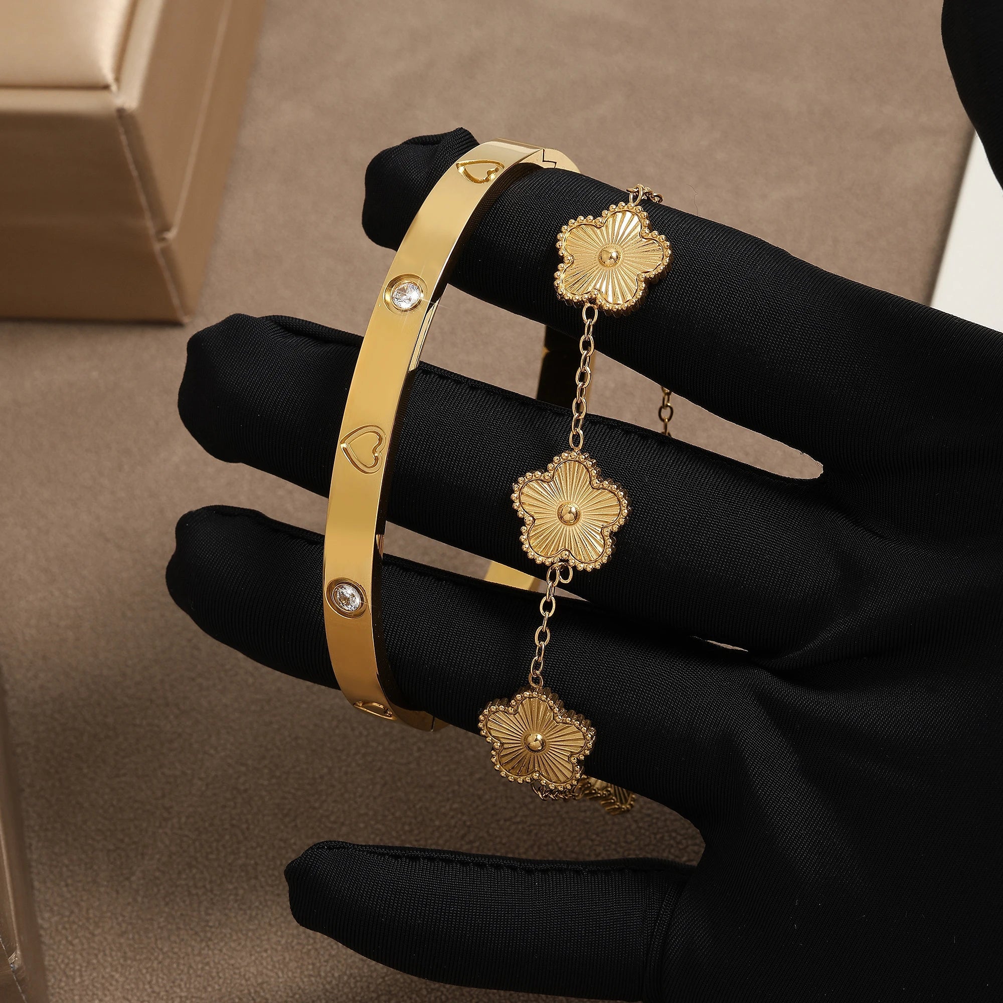 ALICE'S BRACELETS