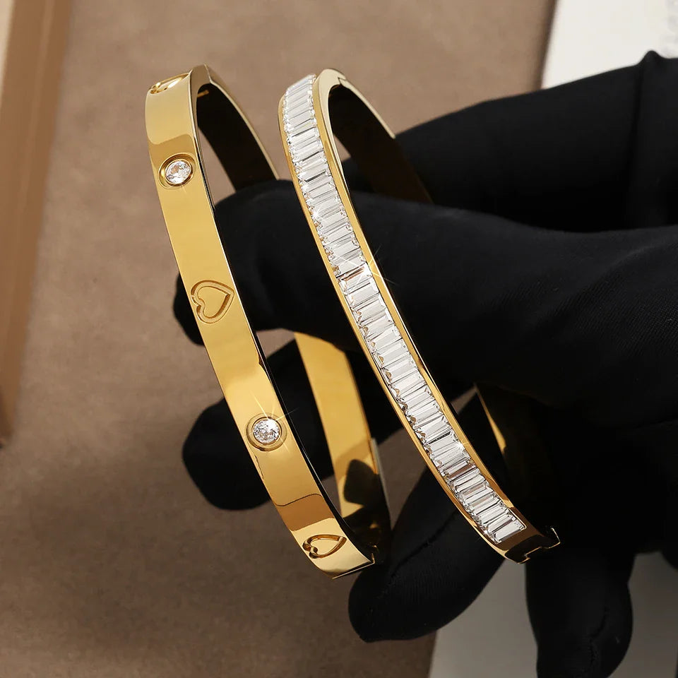 ALICE'S BRACELETS